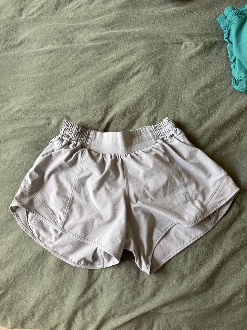 lululemon athletica 2.5 inch Light grey Women’s Athletic Shorts
